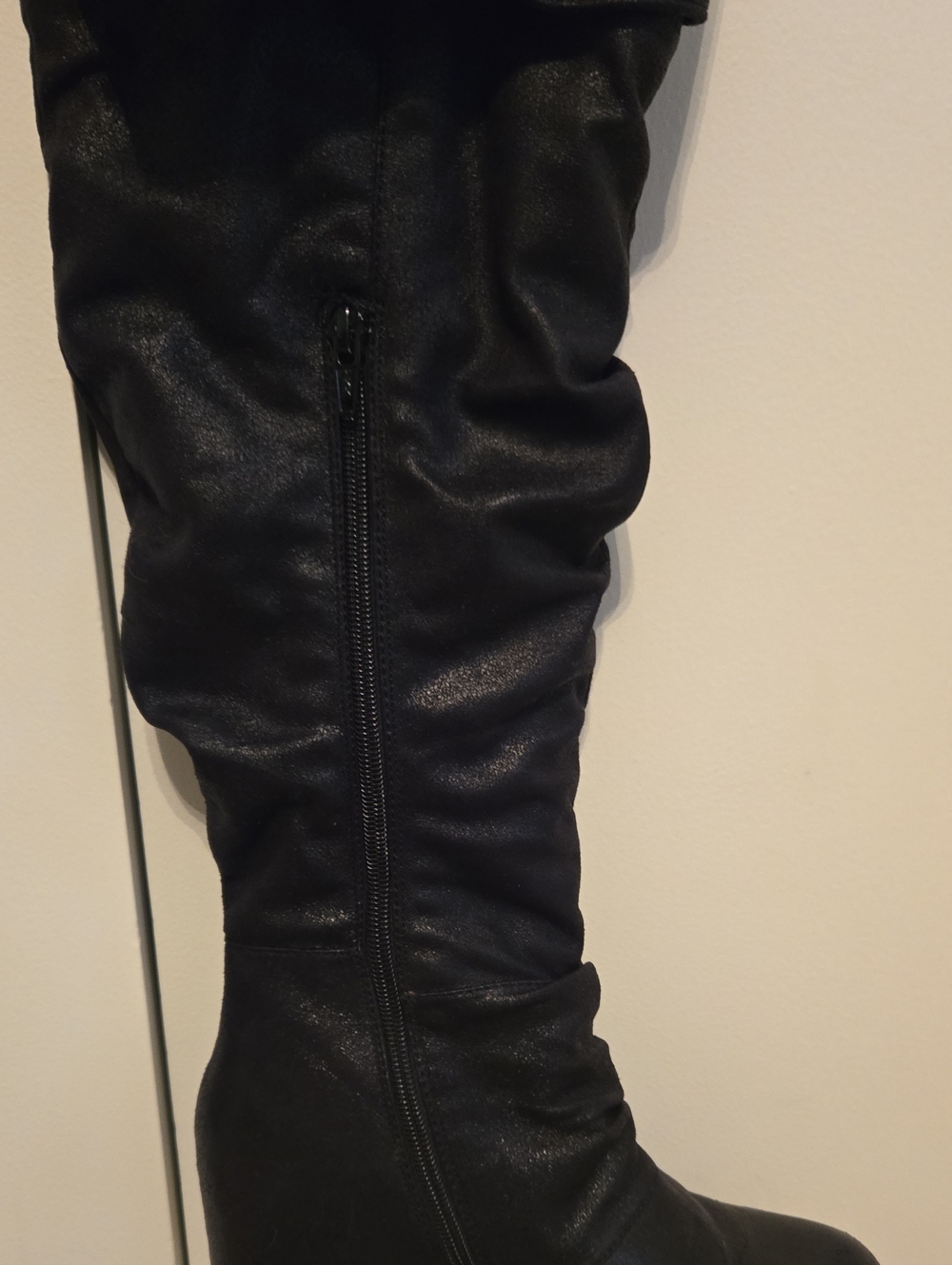 Women's Black Slouch Knee-High Boots - Picture 3 of 5
